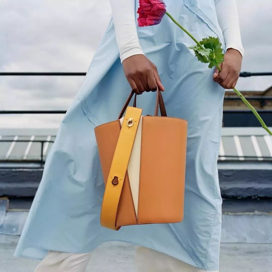 英国平价小众包,去国外必买的几款小众包