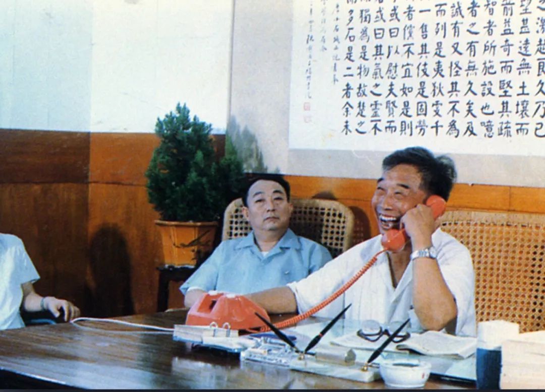 见证70年风雨历程老照片,中国电信70年代老照片