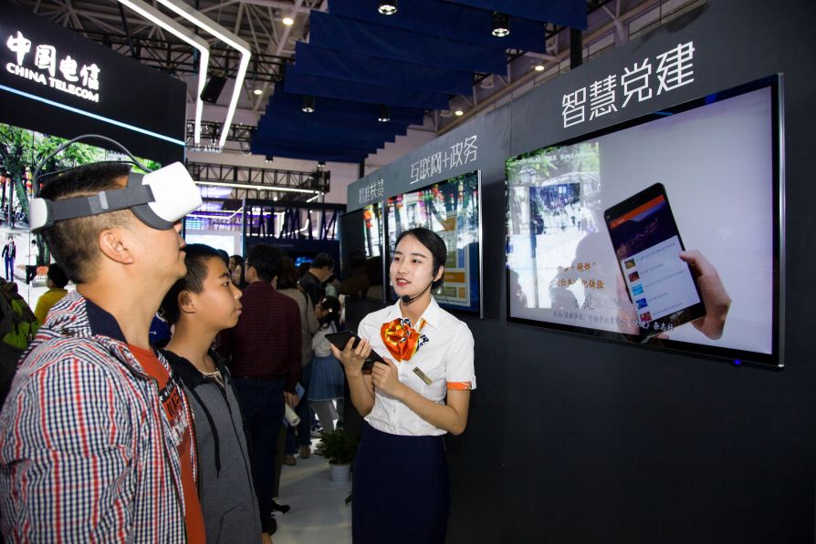 见证70年风雨历程老照片,中国电信70年代老照片