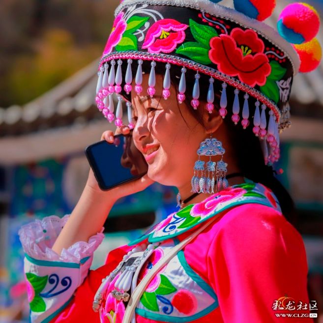 彝族漫山遍野的索玛花,索玛花盛开在高高的彝山