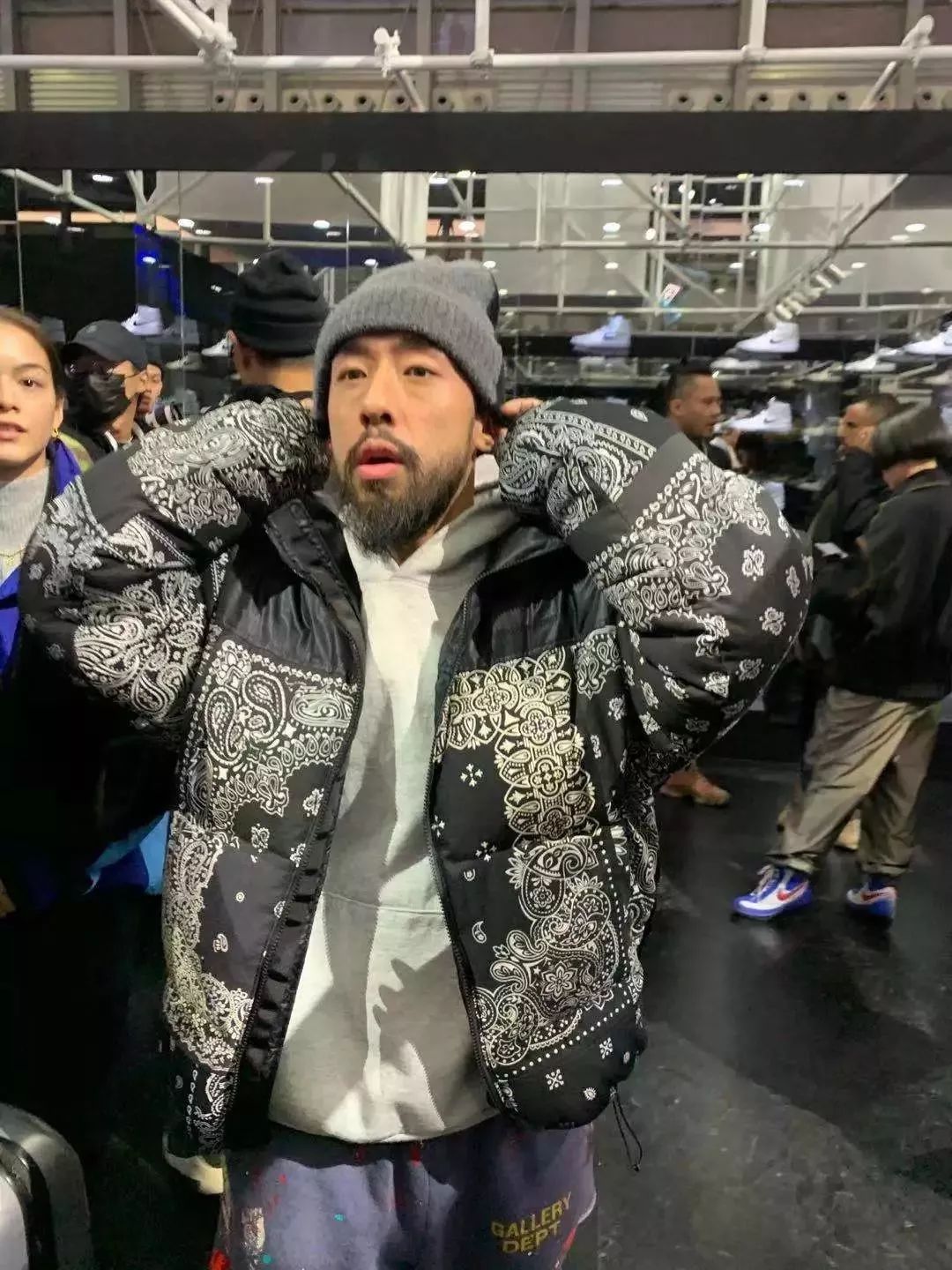 我们去东京、伦敦、悉尼等地抢发售的“交通成本”