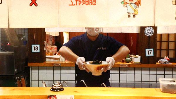 西单必吃的神级小店！仅凭①碗鸡汤拉面，圈粉无数人