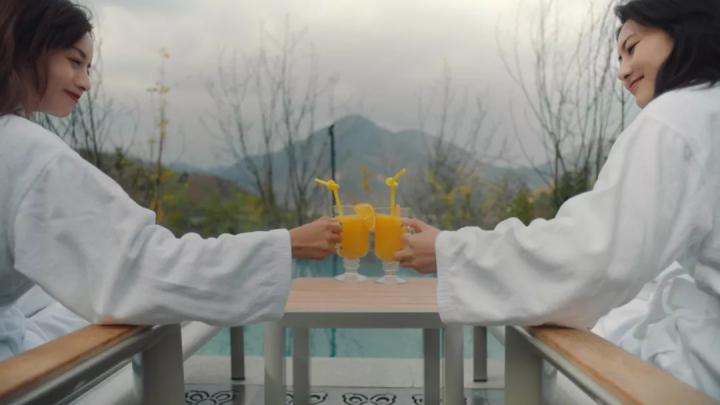 无边泳池温泉度假四川,无边泳池温泉度假游乐设施