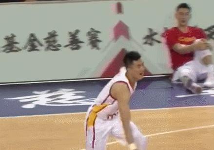 大哥你的笑容要溢出屏幕了，收住收住，2019搞笑体育动图集锦来了