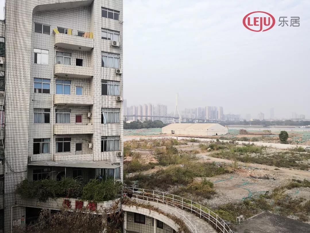 土拍溢价228%,总价1亿土拍