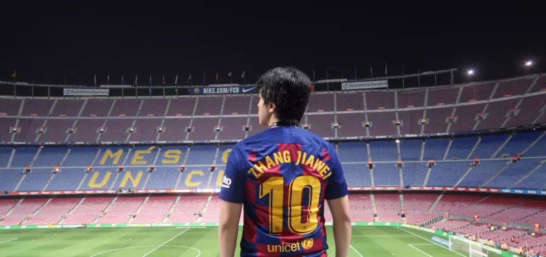 巴萨在诺坎普胜皇马多少次,在诺坎普看日落