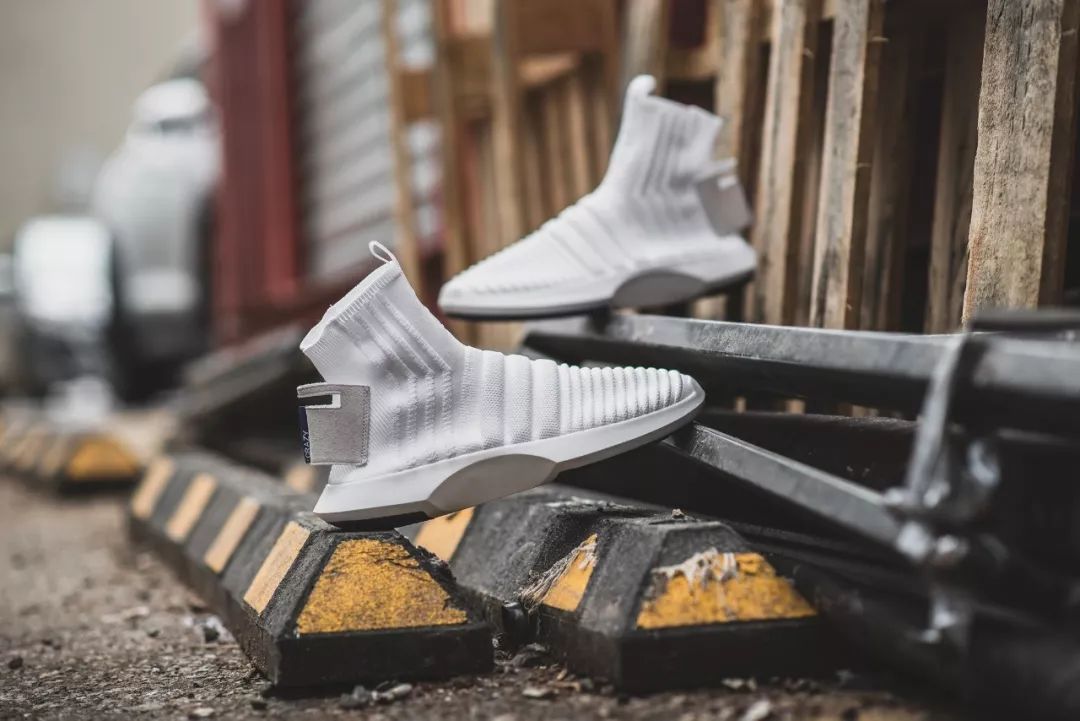 直到现在，充满年代感的adidas依然是我的心头好丨《每周冷门球鞋大赏》