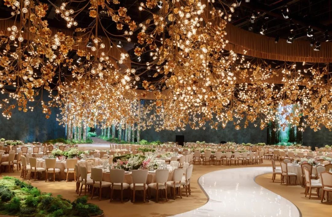 前院办婚礼后院摆酒席,这才是婚礼真正应该有的样子