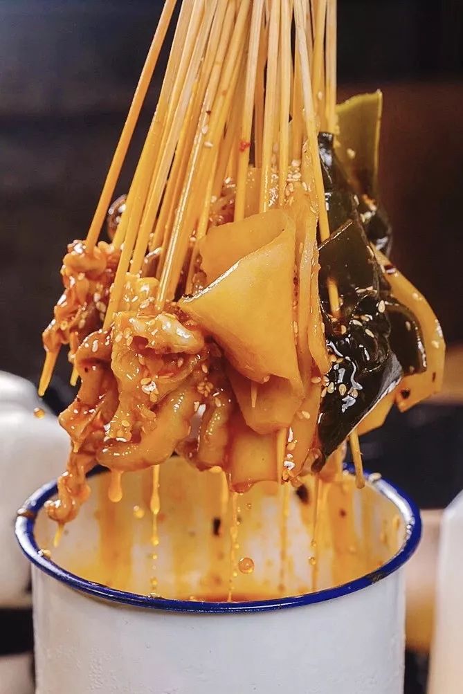 人人人！成都露天约会圣地“贰麻”，开出杭州首店！谢霆锋张靓颖都曾是座上宾