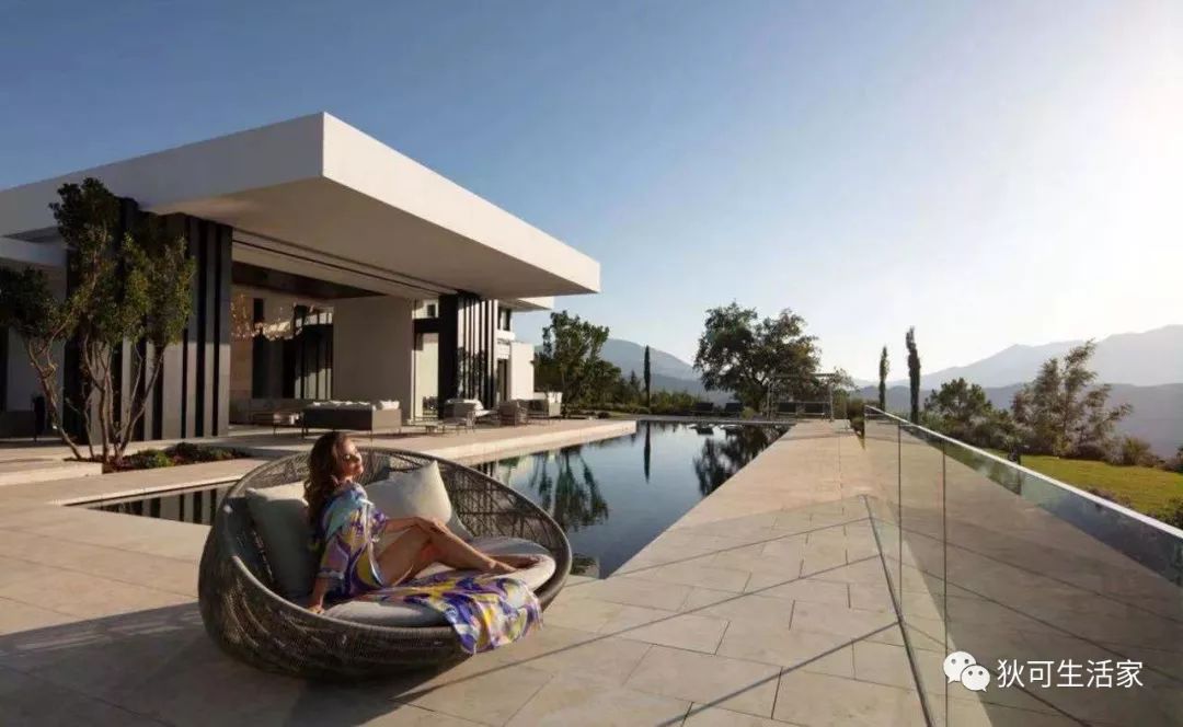 精英律师入职,精英律师来到现场