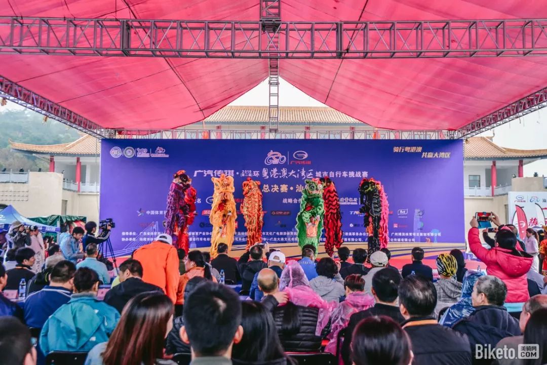 妈祖脚下冷雨战2019环大湾区自行车赛汕尾总决赛