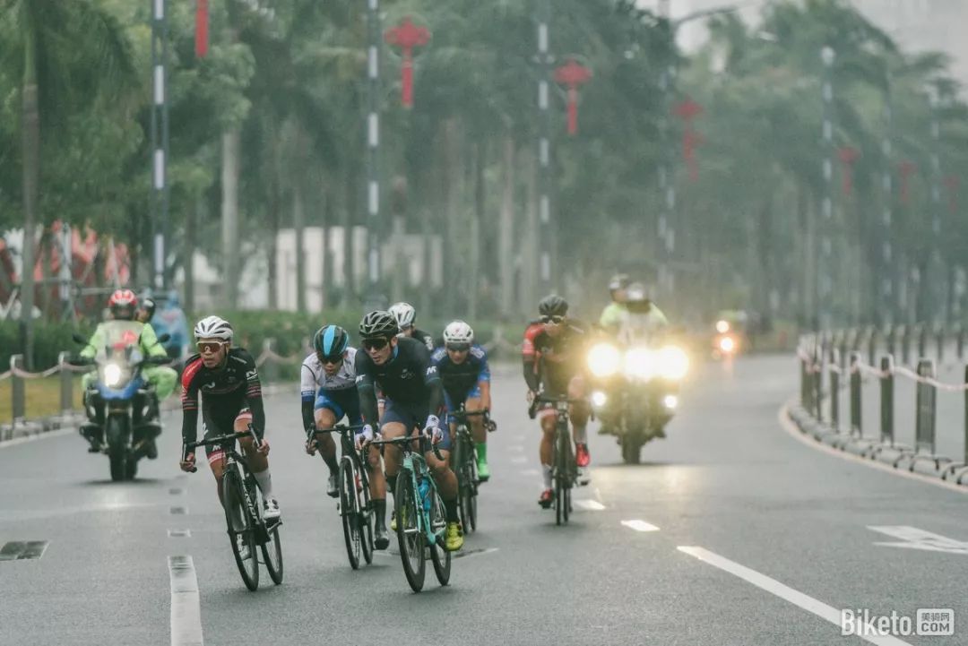 妈祖脚下冷雨战2019环大湾区自行车赛汕尾总决赛