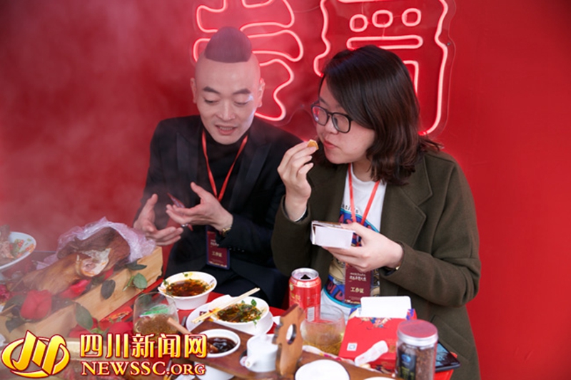 四川创新探索网络扶贫新路径网红、网购、网媒……一个都不能少