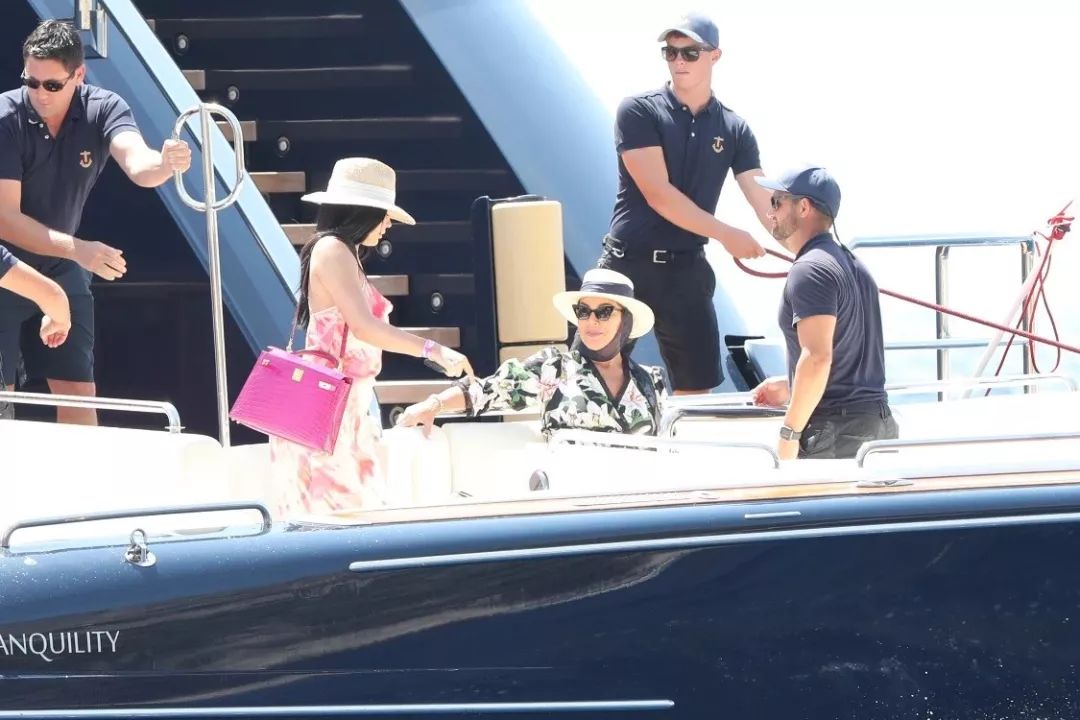 这些名流明星办的派对，也太惊人了吧