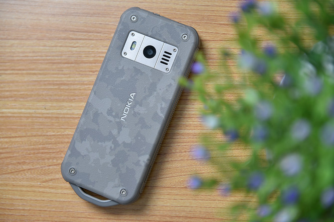 诺基亚三防手机nokia800功能,nokia800详细评测