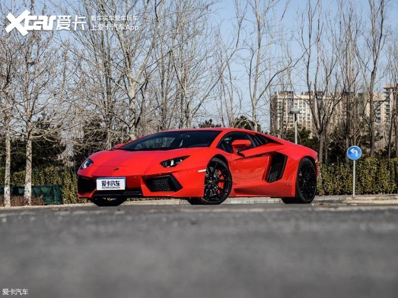 詹姆斯的座驾有什么,nba球星詹姆斯都开什么车