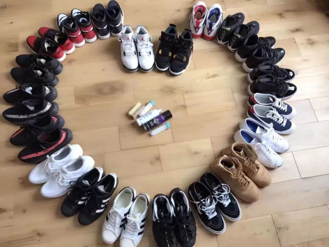 穿80万鞋子,穿着80多万鞋子的学生