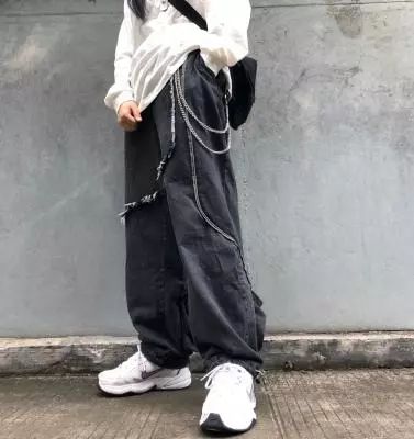 今天是秋冬服饰专场！长裤、帽衫、夹克都是秒杀价