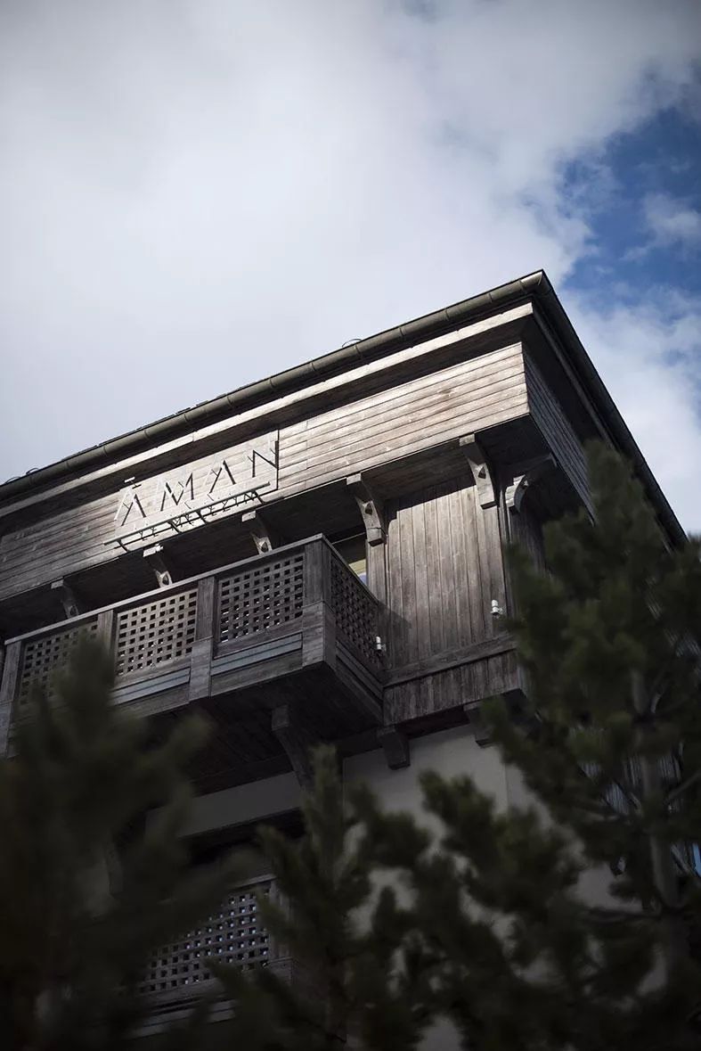 连手套都有专人呵护的，是什么神仙度假体验？