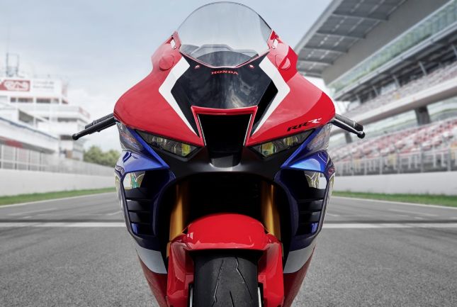 本田cbr1000rr和cbr1000rr-r对比,cbr1000rr和3r