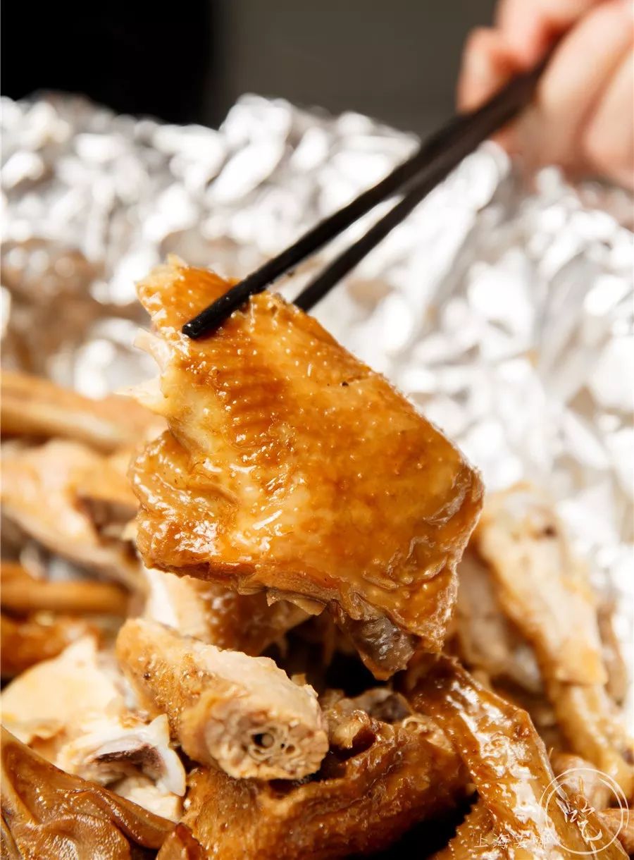 要火！魔都独①份的「毛血旺茶火锅」来了！刚开30天排爆虹口足球场