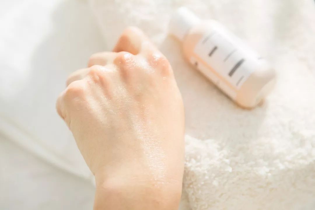 过年不知道该送爸妈什么,过年送礼送父母什么比较合适