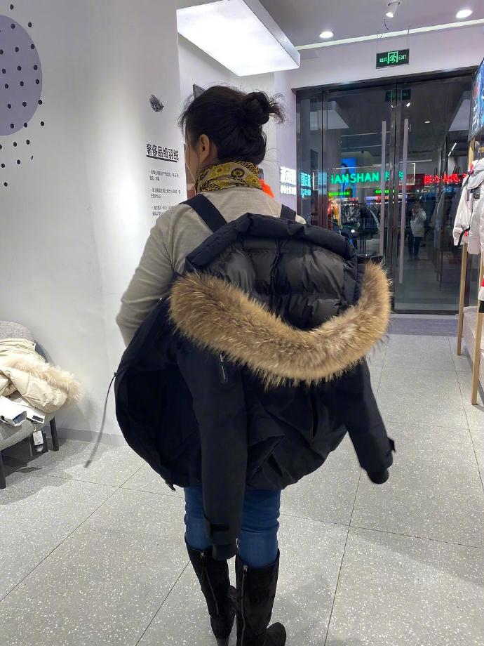 羽绒服里边的带子作用,彪马羽绒服带子干嘛用的