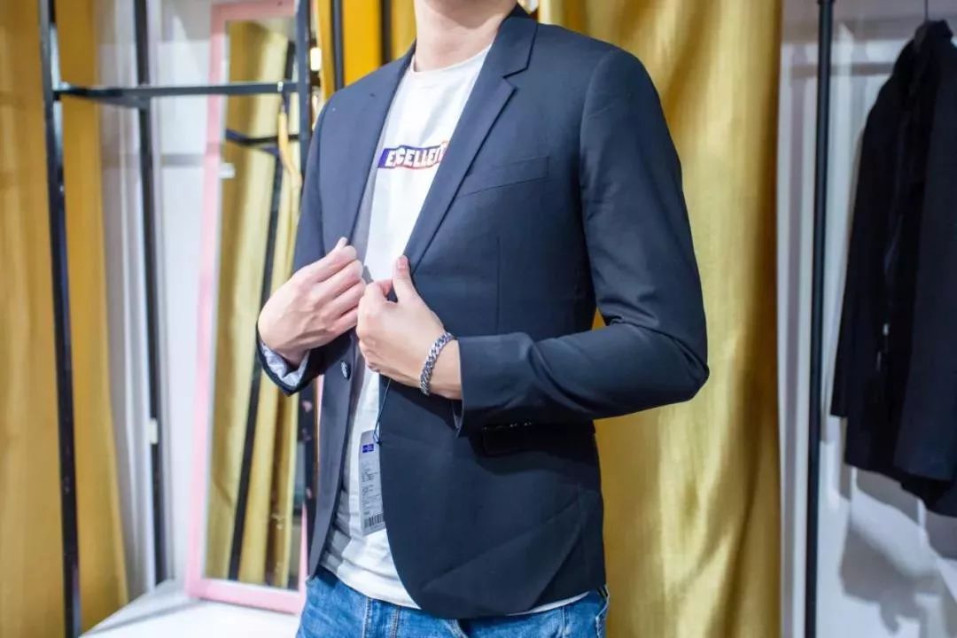 羽绒城清仓特价直播,羽绒服装清仓