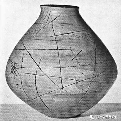 88岁老奶奶“玩泥巴”60年，成为MUJI的常驻陶艺家，她做的陶瓷是全瑞典最可爱的