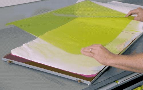 街头立体画是怎么画出来的,天桥上的立体画