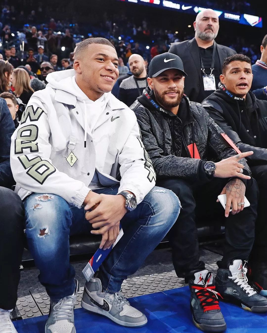 姆巴佩和内马尔的足球鞋是什么,2018世界杯决赛姆巴佩上脚球鞋