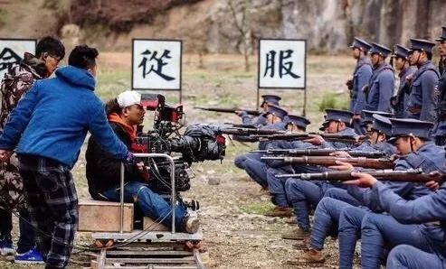 独家调查丨暂停拍摄、封闭管理、延期开机，疫情下的影视剧组百态