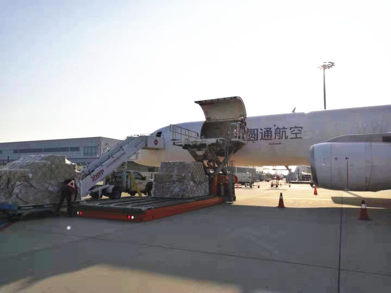 一天9架包机物资到吉林,运送抗疫物资飞机顺丰