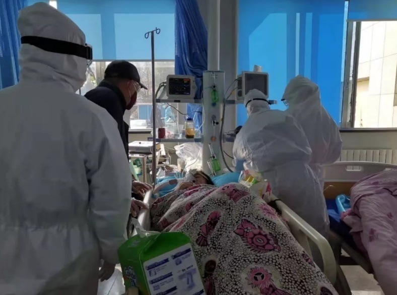 那位在电话里崩溃咆哮的医生到底经历了什么？