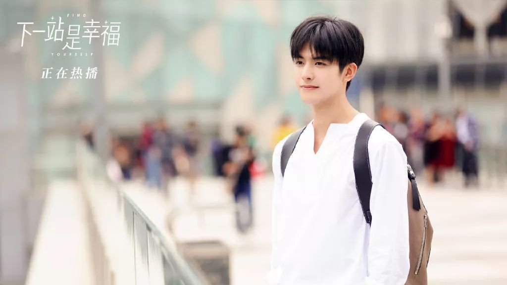 宋威龙姐弟恋照,宋威龙14岁旧照