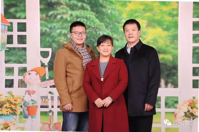 抗击疫情医护夫妻,抗击疫情夫妻档并肩奋战在一线