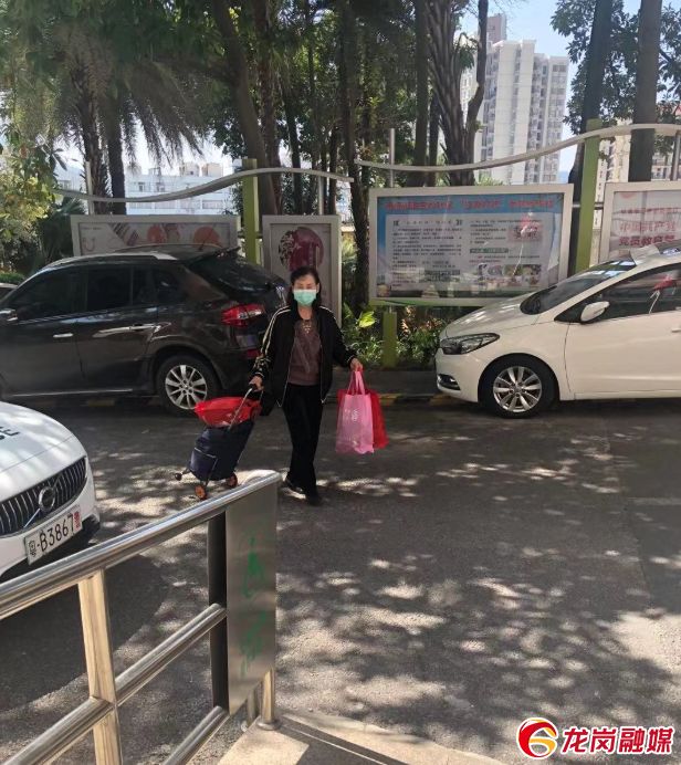 疫情期间的感动瞬间视频,深圳疫情暖心画面