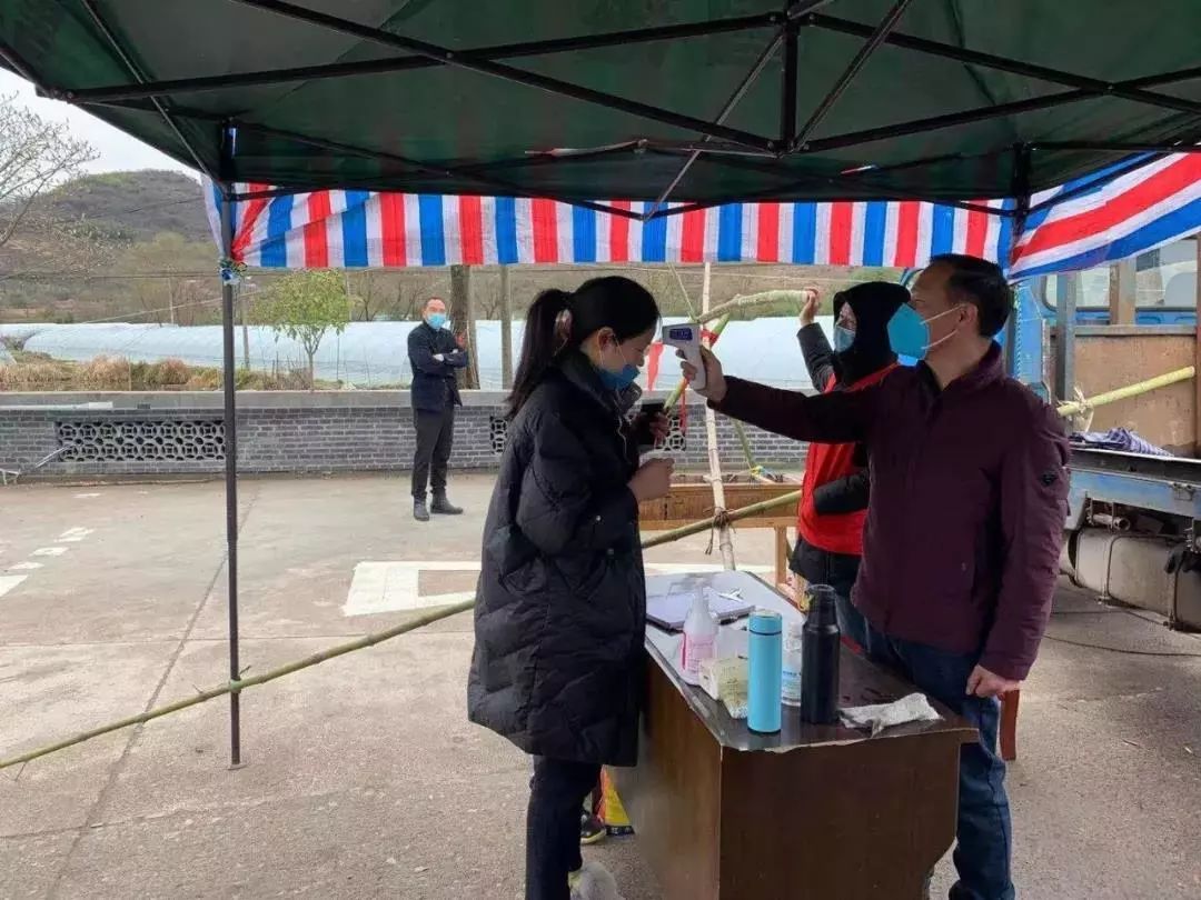 众志成城筑牢疫情防控网,织密疫情防控网用心守护这座城