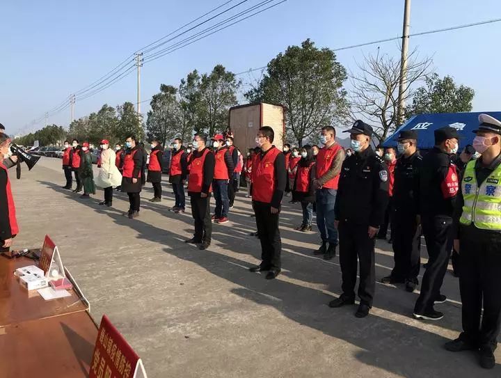 众志成城筑牢疫情防控网,织密疫情防控网用心守护这座城