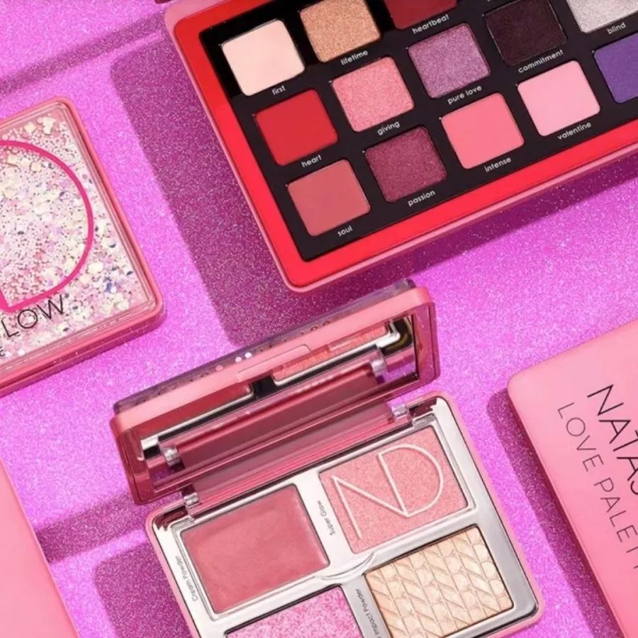 兰蔻2022情人节限定红丝绒小蛮腰,兰蔻黑桃红心丝绒限定