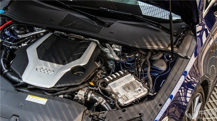 驾控体验与外观背道而驰？简析奥迪A7