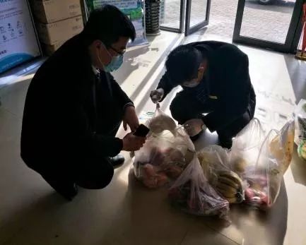 疫情防控小区物业暖心,疫情下给我们小区物业点赞