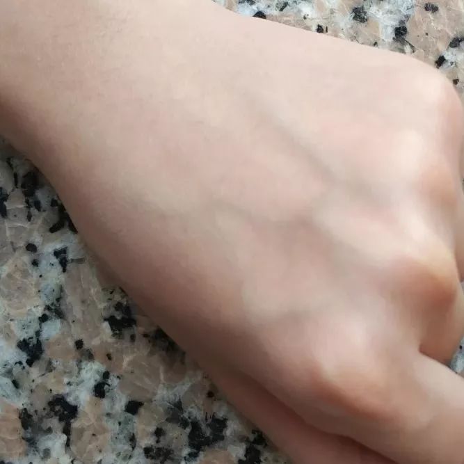 新手大牌不踩雷眼影推荐,新手全套彩妆清单推荐哪款