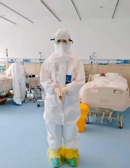 你战“疫”我守家丨前方队员董艳艳的丈夫张岩：等你凯旋我给你做一桌大餐