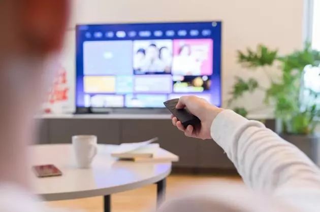 爱奇艺和小米电视关系,爱奇艺跟小米关系