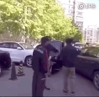 快递小哥表达我太难了,快递小哥你还好吗