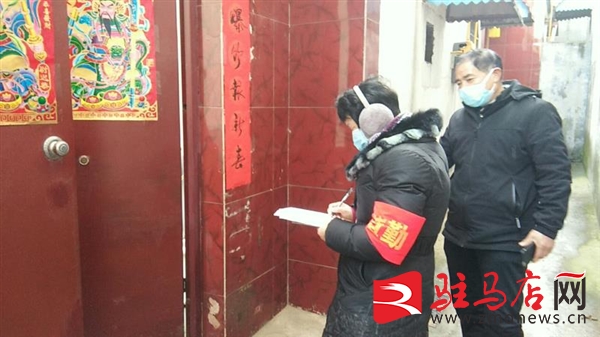 上蔡县芦岗街道：服务站点暖人心胡大姐摇身变成“服务员”