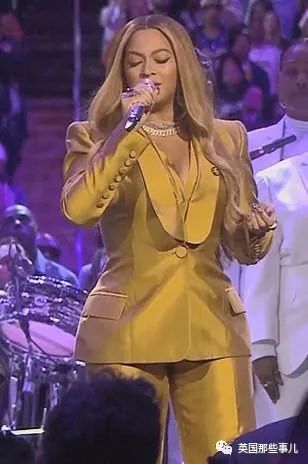 科比gigi去世球迷痛哭,科比gigi追悼会中文完整版