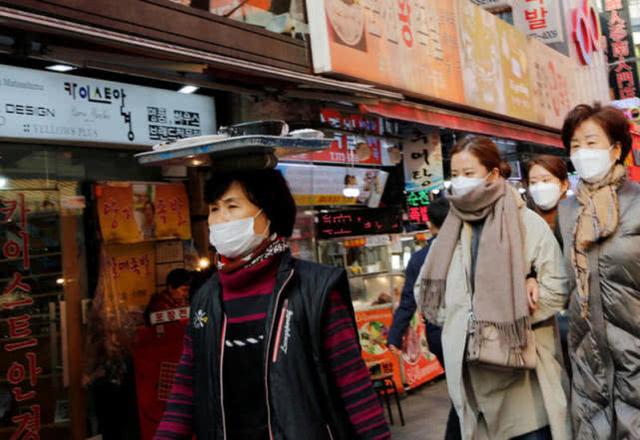大量韩国人到烟台,韩国人飞往中国的视频