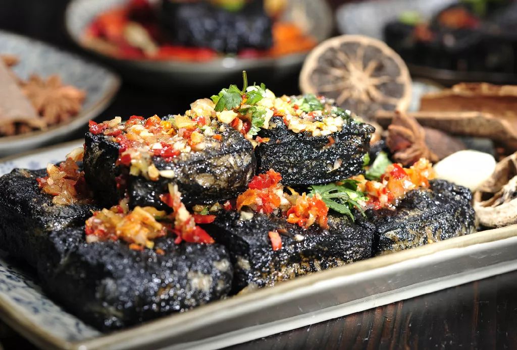 臭豆腐和酱豆腐营养价值,臭豆腐跟豆腐哪个营养价值高